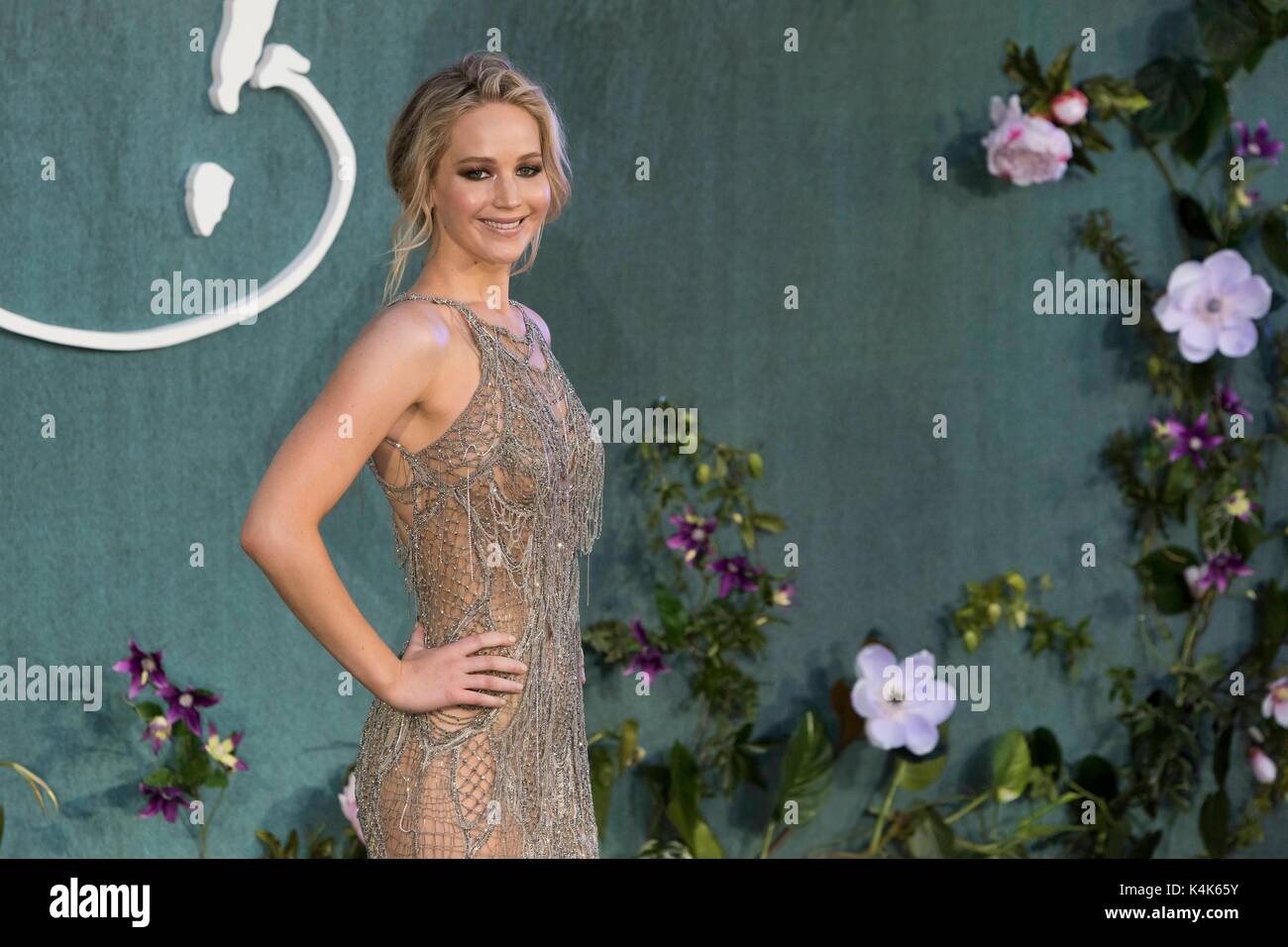 London, Royaume-Uni de Grande-Bretagne et d'Irlande du Nord. 06 Sep, 2017. Jennifer Lawrence assiste à la mère ! Premiere Royaume-uni - Londres, Angleterre (06/09/2017) dans le monde de l'utilisation | Credit : dpa/Alamy Live News Banque D'Images