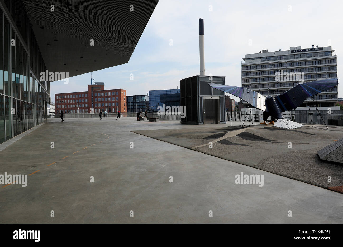 Une aire de jeux à l'extérieur Dokk1, une nouvelle culture et multimédia maison à Aarhus, Danemark. Banque D'Images