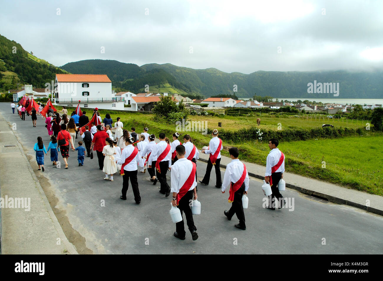Festivités de l'Espírito Santo (Saint-Esprit). Sete Cidades. L''île de São Miguel, aux Açores. Portugal Banque D'Images