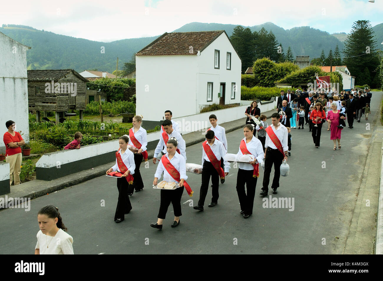 Festivités de l'Espírito Santo (Saint-Esprit). Sete Cidades. L''île de São Miguel, aux Açores. Portugal Banque D'Images