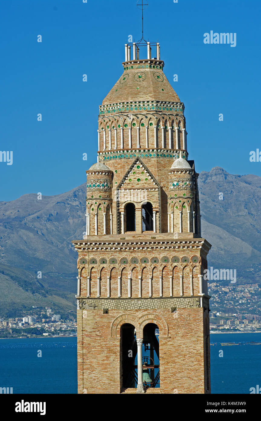 Gaeta, Italie : le campanile de l'cathrdral-arabes en style normand,terminé 1279 A.D. Banque D'Images
