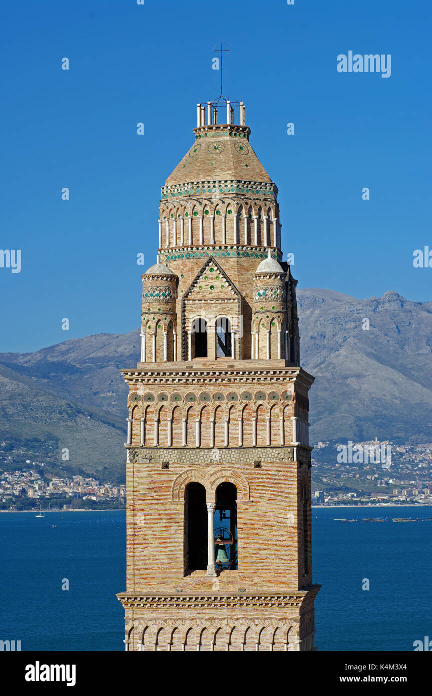 Gaeta, Italie : le campanile de l'cathrdral-arabes en style normand,terminé 1279 A.D. Banque D'Images
