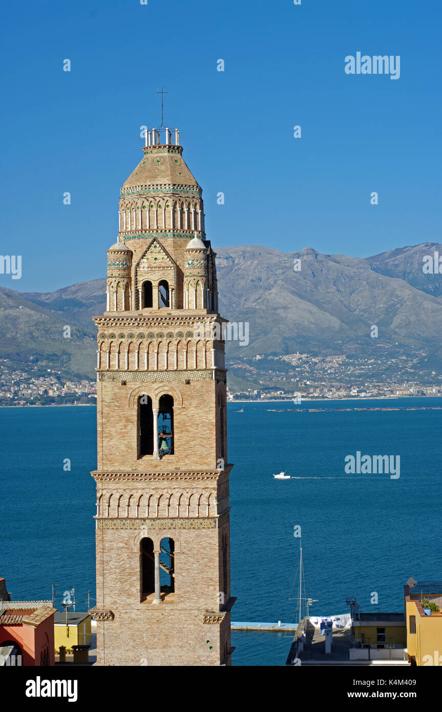 Gaeta, Italie : le campanile de l'cathrdral-arabes en style normand,terminé 1279 A.D. Banque D'Images