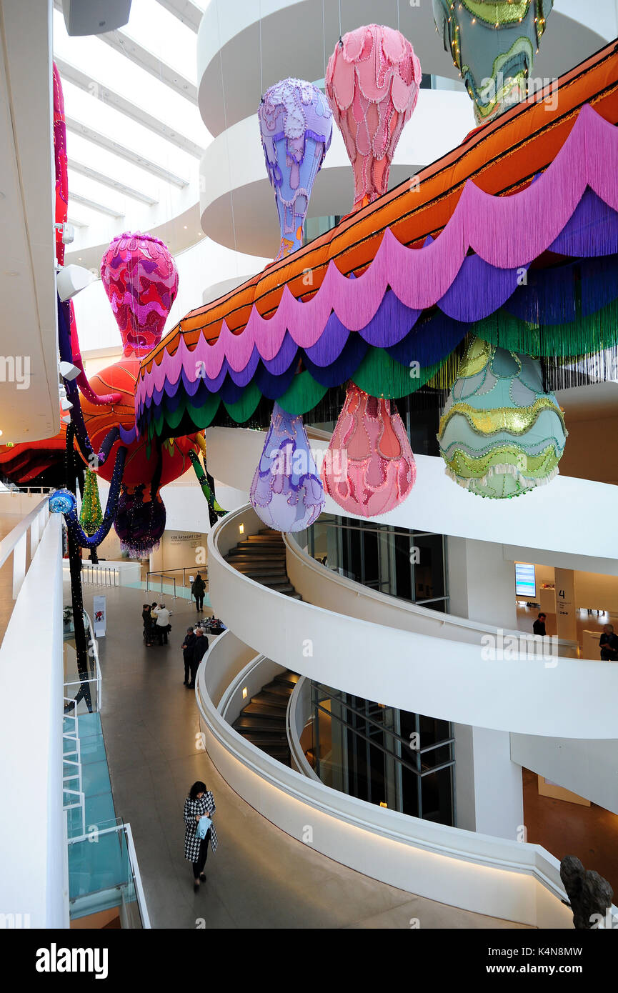 Valkyrie Ran, un 50 mètres de long d'installation textile créé par l'artiste Joana Vasconcelos, présentée au Kunstmuseum à ARos Aarhus, Danemark Banque D'Images