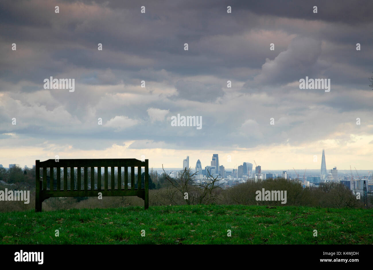 Ville de London panorama depuis le haut de Hampstead Heath, Highgate, Londres, UK Banque D'Images