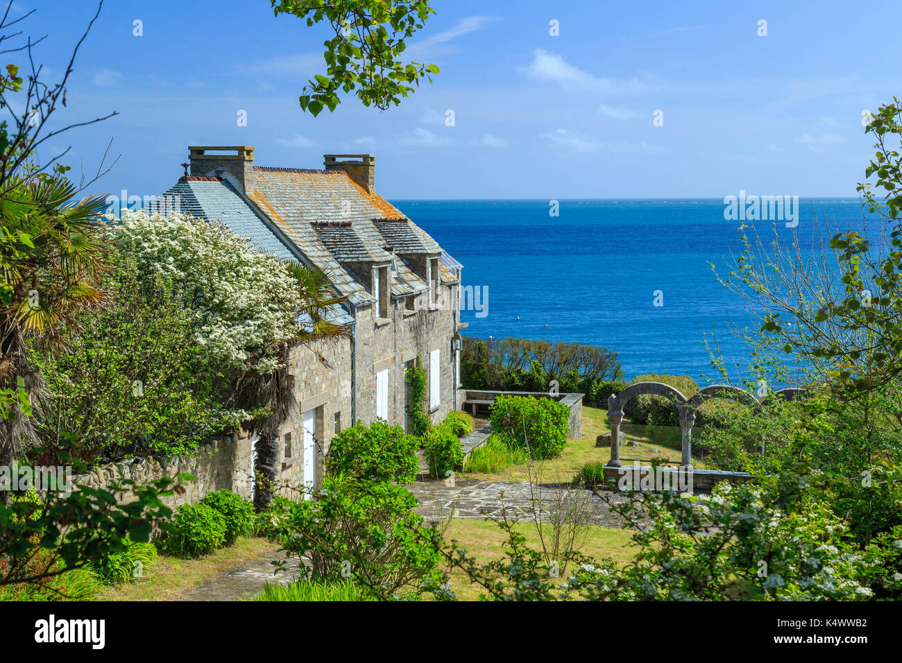 France, Manche (50), Cotentin, Cap de la Haye, Saint-Germain-des-Vaux, Port racine, habitat traditionnel // France, Manche, Péninsule du Cotentin, Cap d Banque D'Images