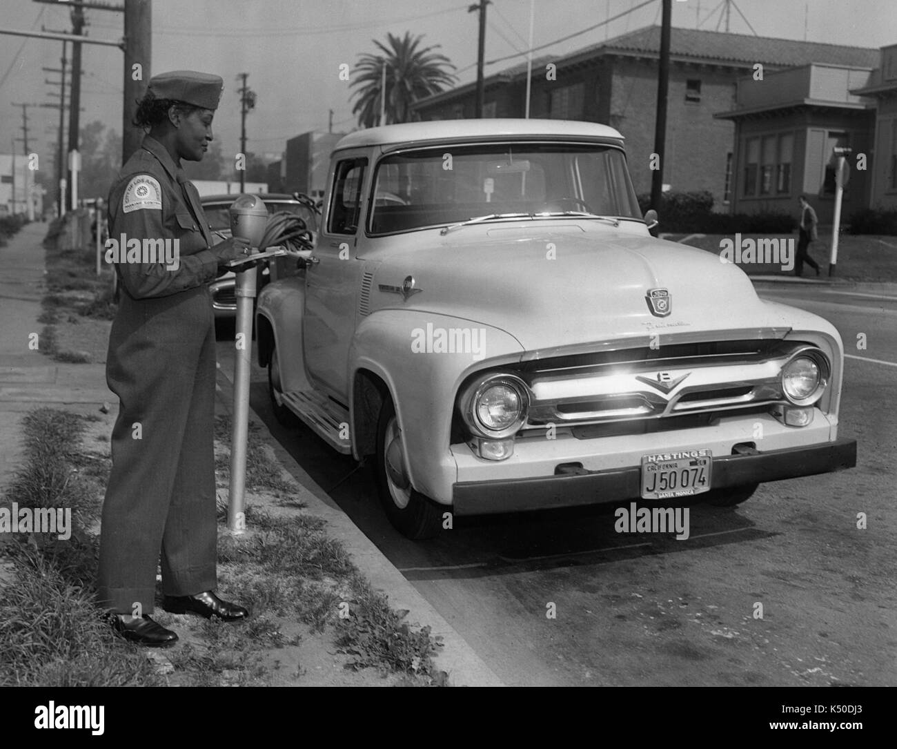 Le directeur de la circulation et parking meter, los angeles 1958 Banque D'Images