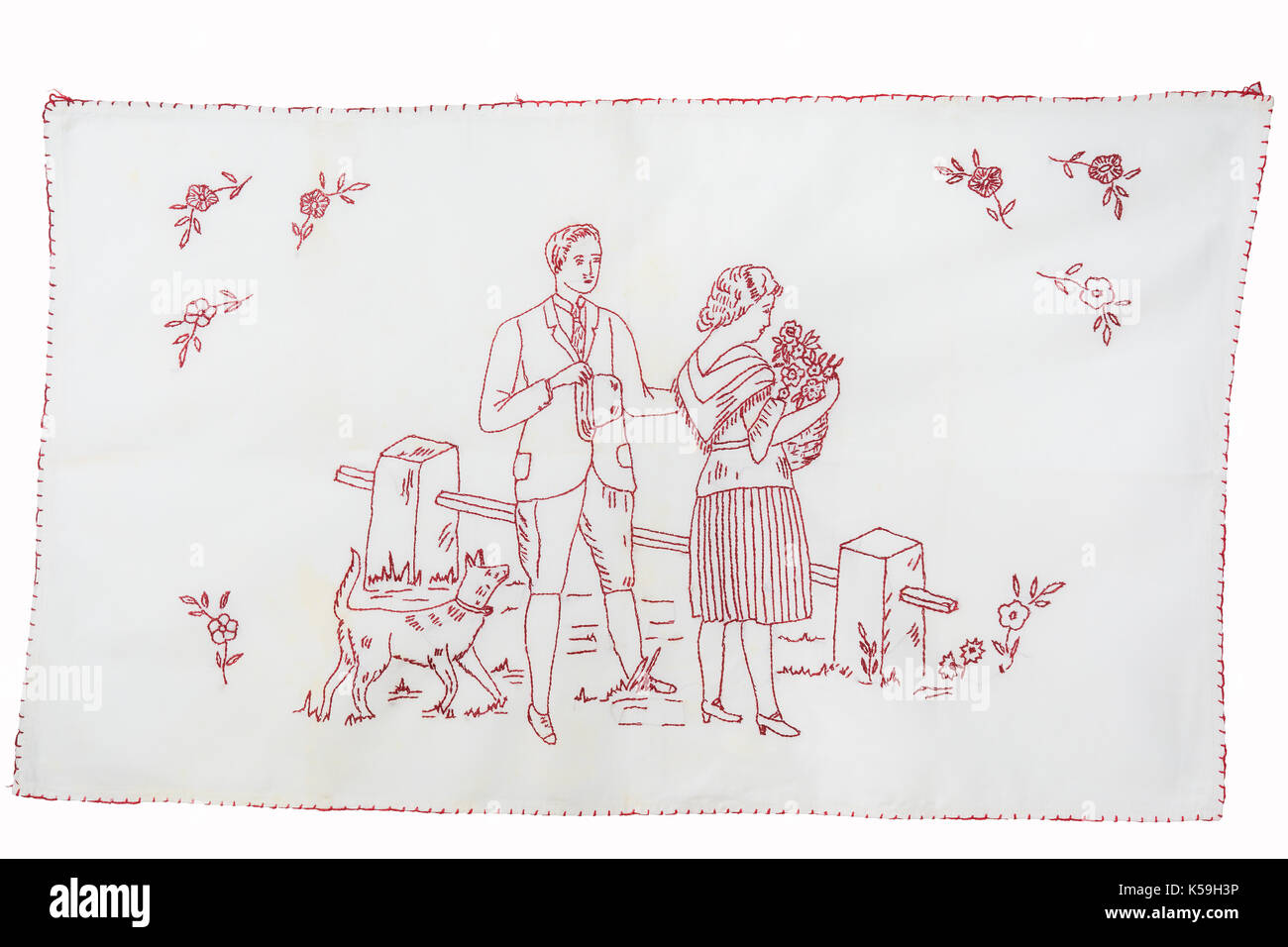« Redwork » cuisine vintage broderie panneau mural, bordé de rouge. Il est isolé sur fond blanc. Chemin de travail enregistré. Banque D'Images