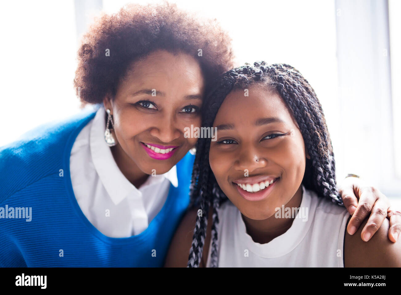 African American mother and daughter portrait fermer Banque D'Images