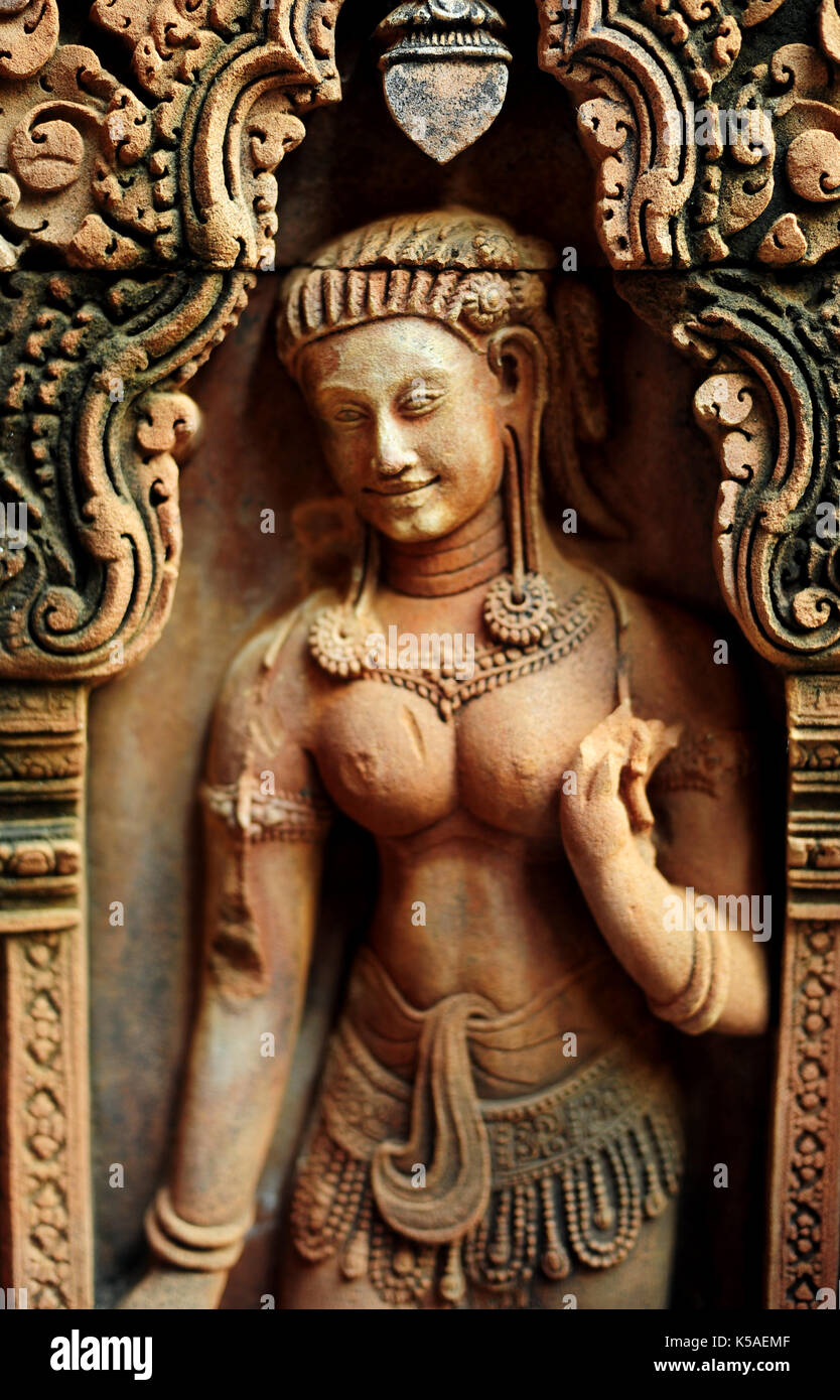 Bas-relief au temple de Banteay Srei Banque D'Images