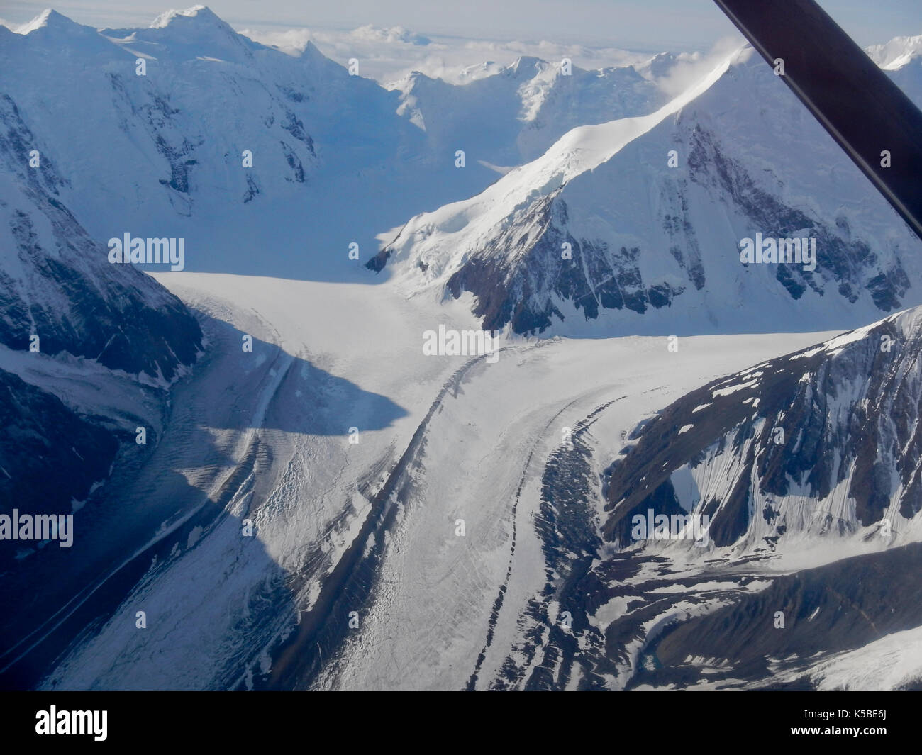 Vue aérienne du chemin du glacier, alaska Banque D'Images