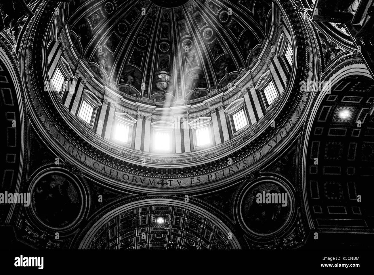 Vues intérieures et extérieures de la Basilique Saint-Pierre, Vatican, Italie le 5 juillet 2016. Banque D'Images