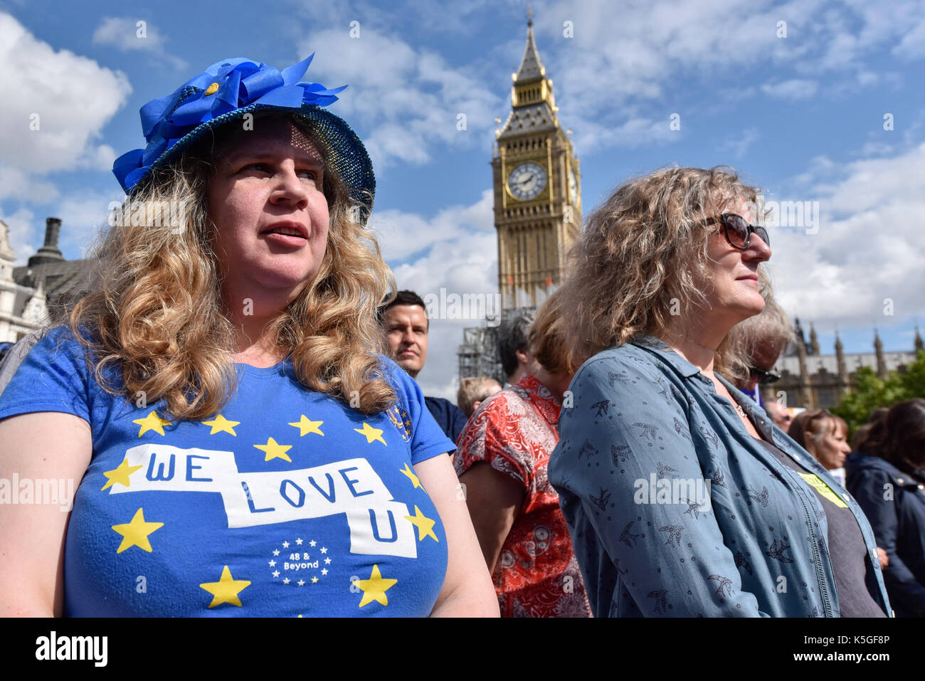 Londres, Royaume-Uni. 9 septembre 2017. Anti-Brexit manifestants prendre part à une marche pour l'Europe rassemblement à la place du Parlement faisant campagne pour le renouvellement de l'adhésion de l'Union européenne. Crédit : Stephen Chung / Alamy Live News Banque D'Images