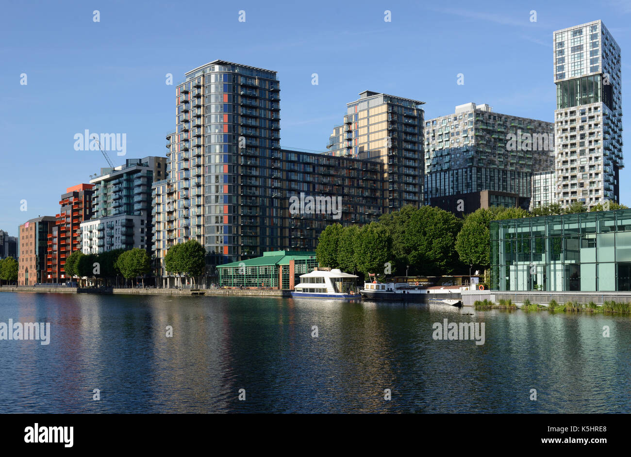 Intérieur Millwall Dock, London, Royaume-Uni Banque D'Images