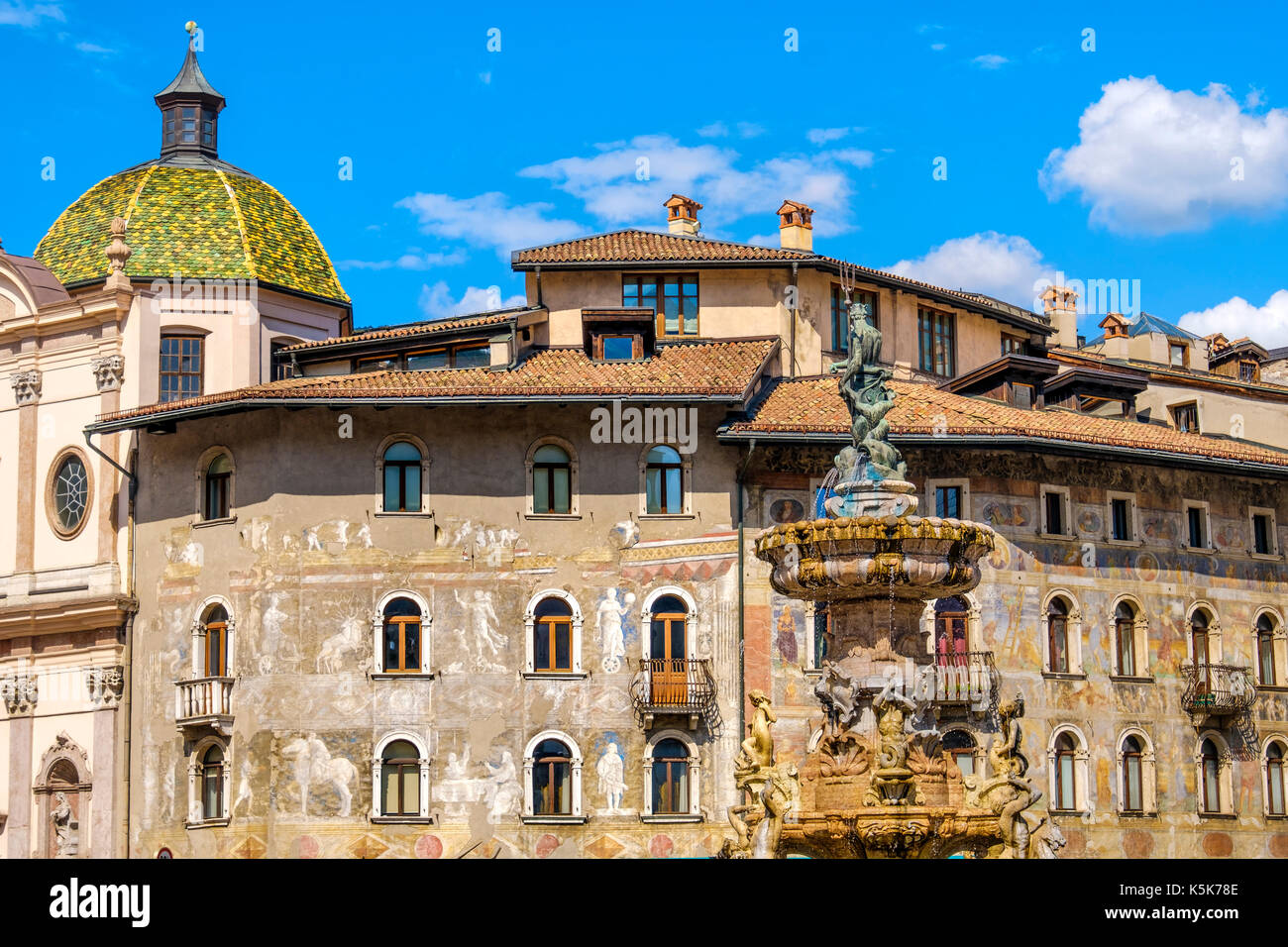 Trento piazza Duomo - Trentin-Haut-Adige - Italie Banque D'Images