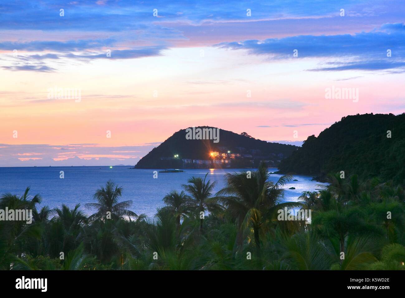 Le coucher du soleil à bai khem beach est l'une des plus belles plages de l'île de Phu Quoc, Vietnam Banque D'Images