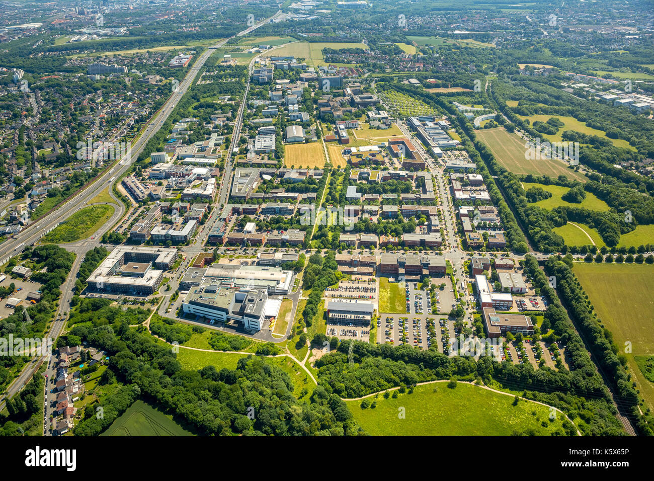 TechnologieParkDortmund sur le campus de l'Université de Dortmund, Dortmund, région de la Ruhr, Rhénanie-du-Nord-Westphalie, Allemagne Dortmund, Europe, phot aérien Banque D'Images