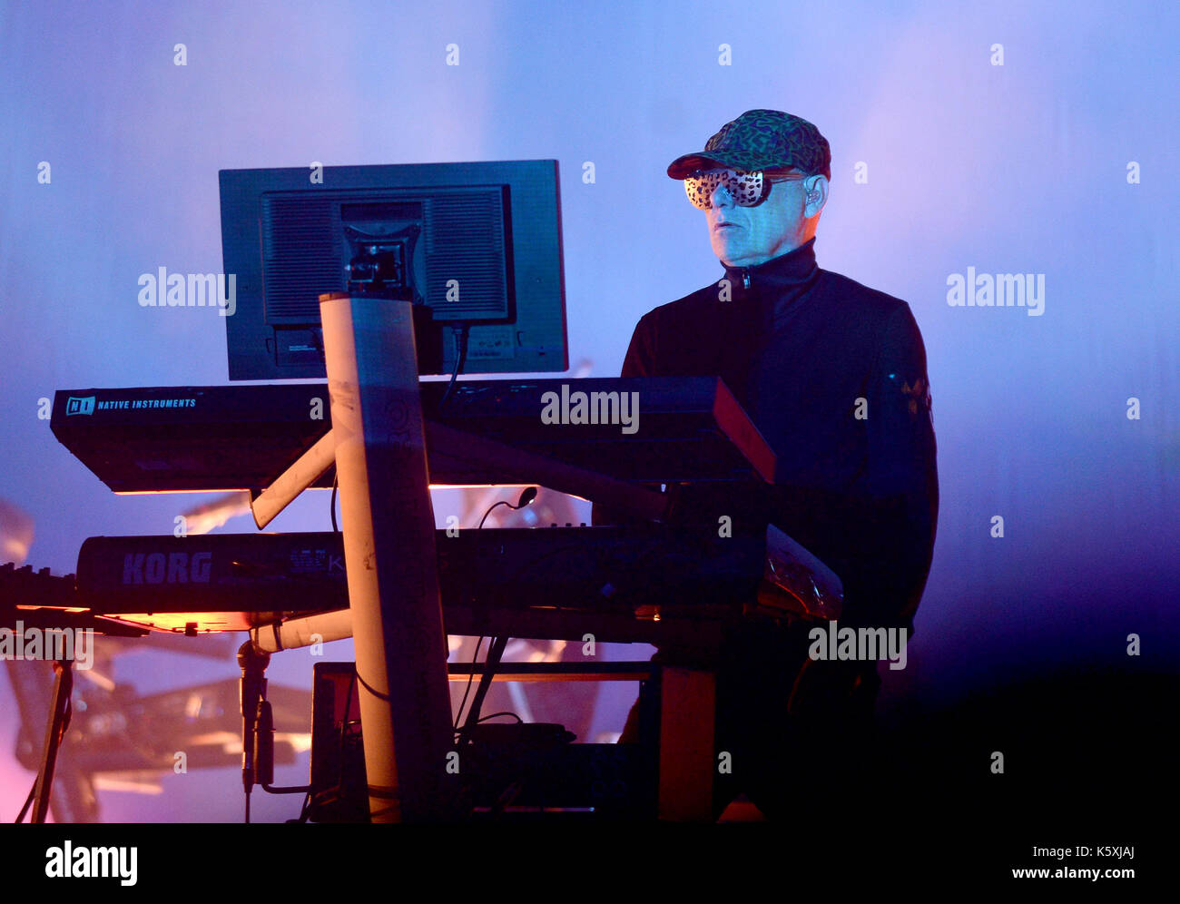 Pet Shop Boys, Chris Lowe. bestival music festival, succession de Lulworth, Dorset, UK. crédit : finnbarr webster/Alamy live news Banque D'Images