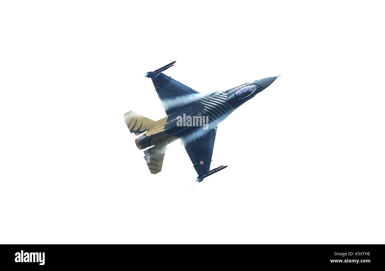 Leopoldburg, Belgique. Sep 10, 2017. un jet de combat F-16 de la Force aérienne turque effectue au cours de la 40ème sanicole international airshow dans leopoldburg, Belgique, sept. 10, 2017. Le 40e meeting aérien sanicole international a eu lieu ici le dimanche. crédit : wang xiaojun/Xinhua/Alamy live news Banque D'Images