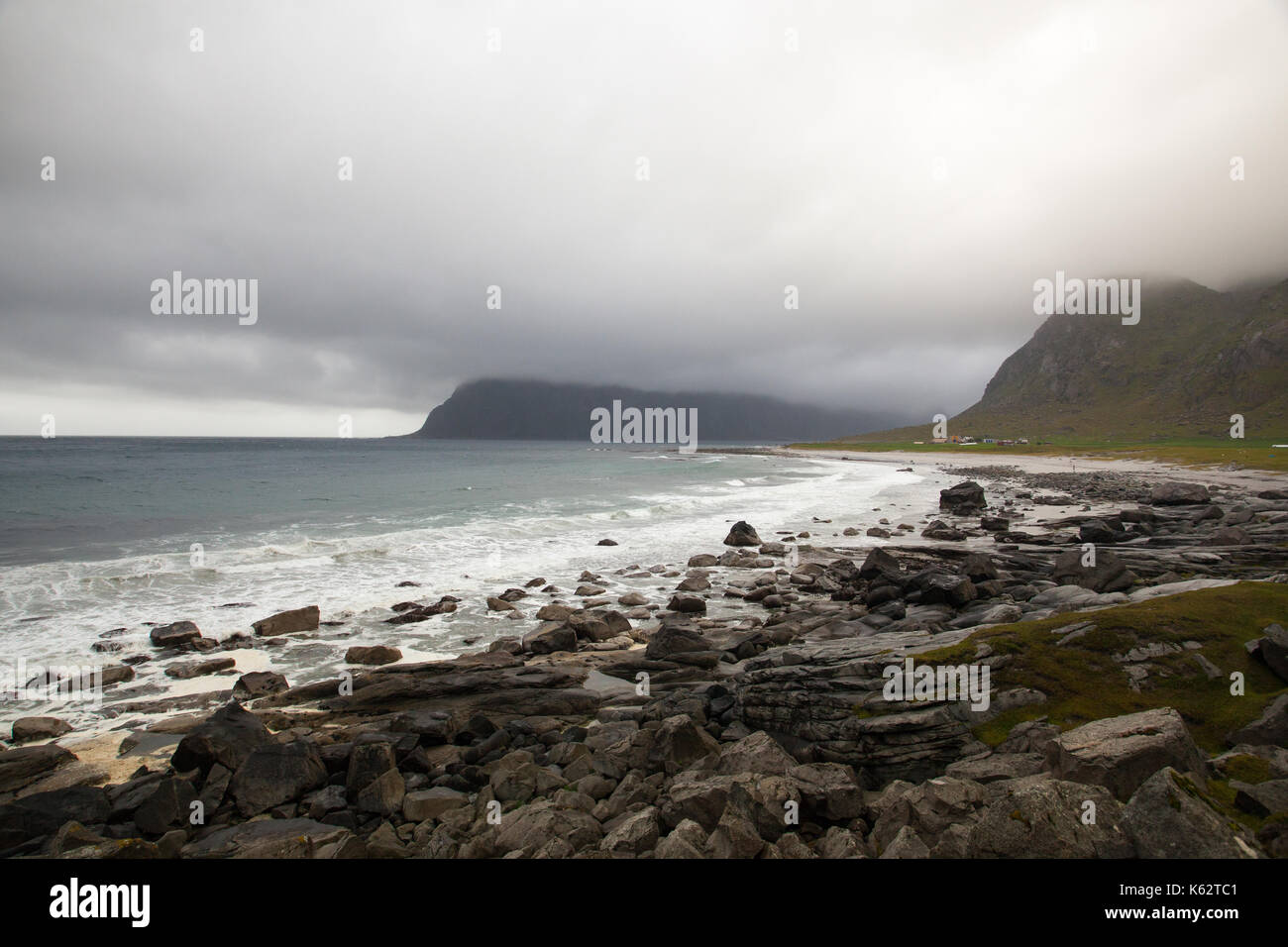 Paysage spectaculaire sur la plage, haukland uttakleiv,îles Lofoten, Norvège Banque D'Images
