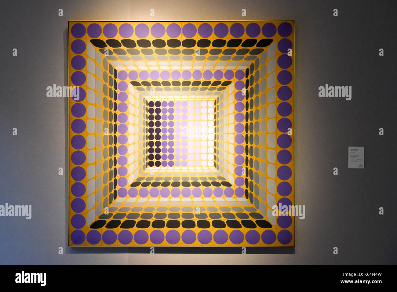 Paris. Sep 11, 2017. photo prise sur sept. 11, 2017 montre un tableau abstrait à la biennale 'Paris' à Paris, France. une semaine la biennale paris 2017 a débuté le lundi au Grand Palais à Paris. Cette année, l'exposition a attiré 93 exposants montrant leurs morceaux de meubles anciens, de bijoux, de tableaux, d'horloges, montres, etc. crédit : chen yichen/Xinhua/Alamy live news Banque D'Images