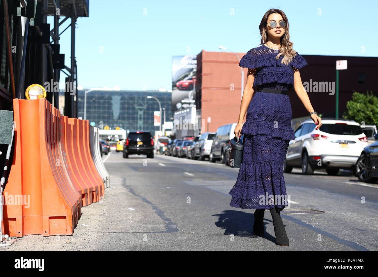 New York City, USA. 09Th sep 2017. blogger annabelle fleur posant dehors de la self portrait défilé lors de la fashion week de new york - 9 septembre 2017 - Photo : manhattan piste/valentina ranieri ***pour un usage éditorial uniquement*** | verwendung weltweit/dpa/Alamy live news Banque D'Images