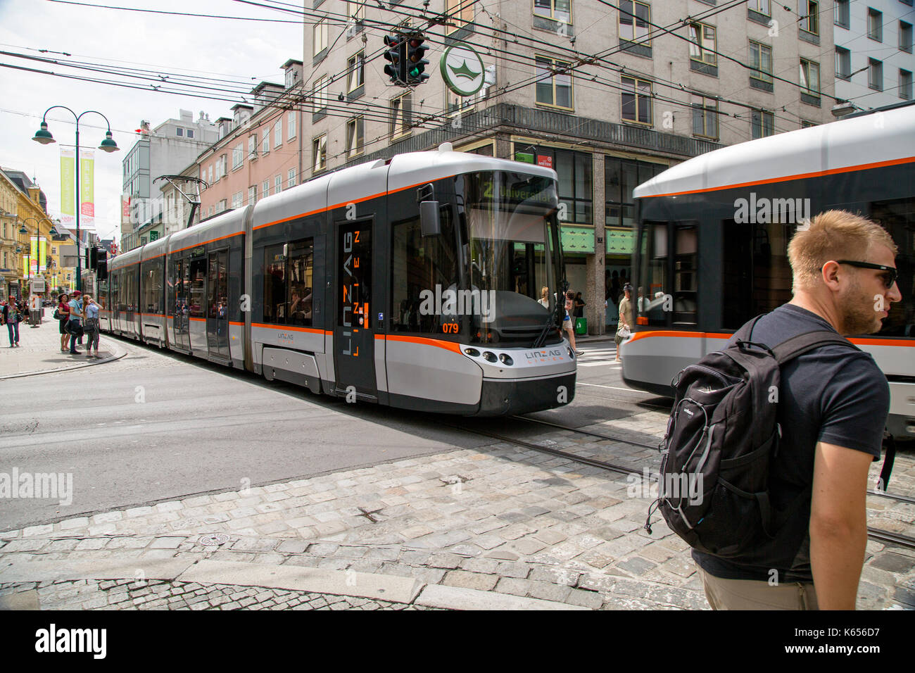 Un tramway passe par Linz, République tchèque Banque D'Images