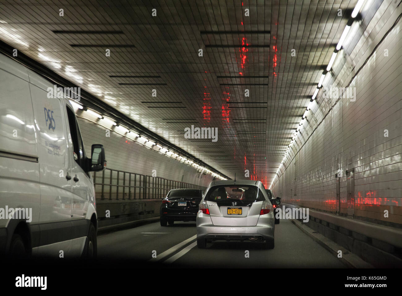 Holland Tunnel trafic dans New York - Etats-Unis Banque D'Images
