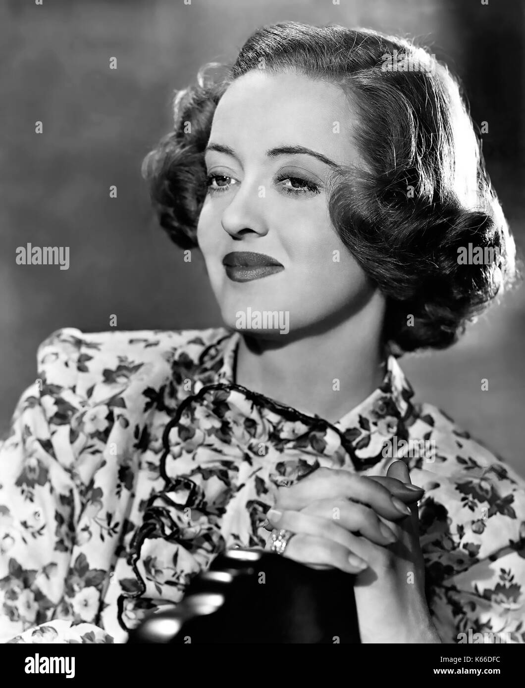 Bette DAVIS (1908-1989) actrice de cinéma américaine en 1943 Banque D'Images