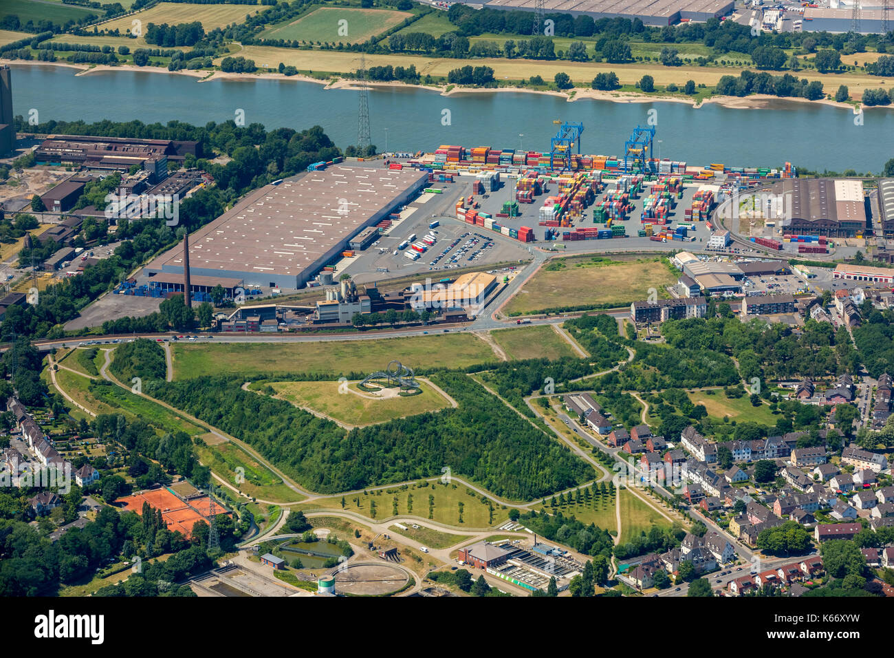 Le port de duisburg Banque de photographies et d'images à haute résolution  - Alamy