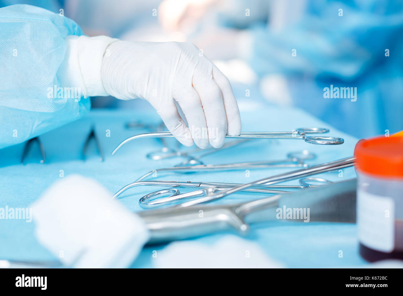 Close up of female hand holding que tableau Banque D'Images