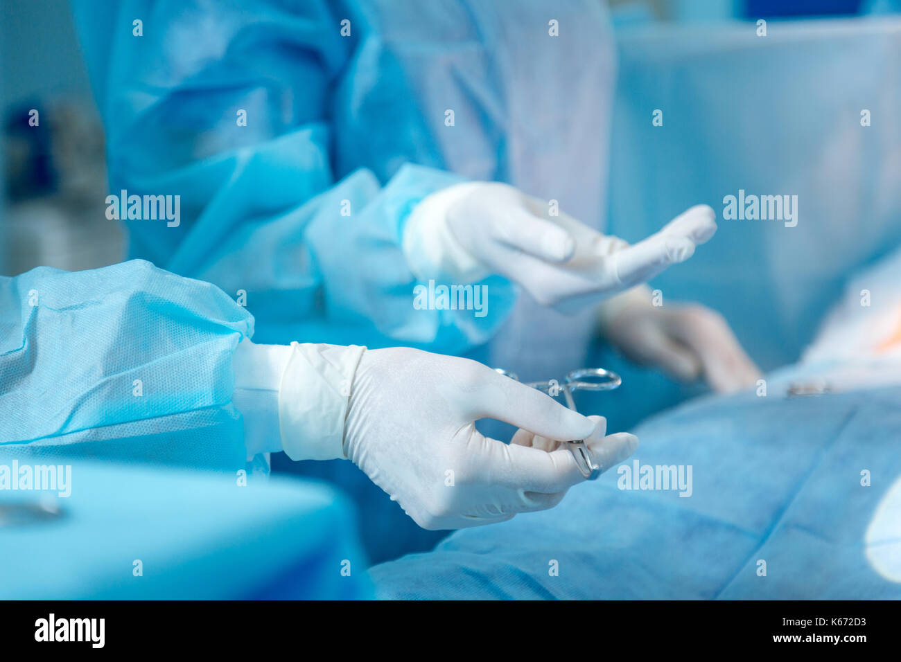 Médecin compétent holding instrument spécial Banque D'Images