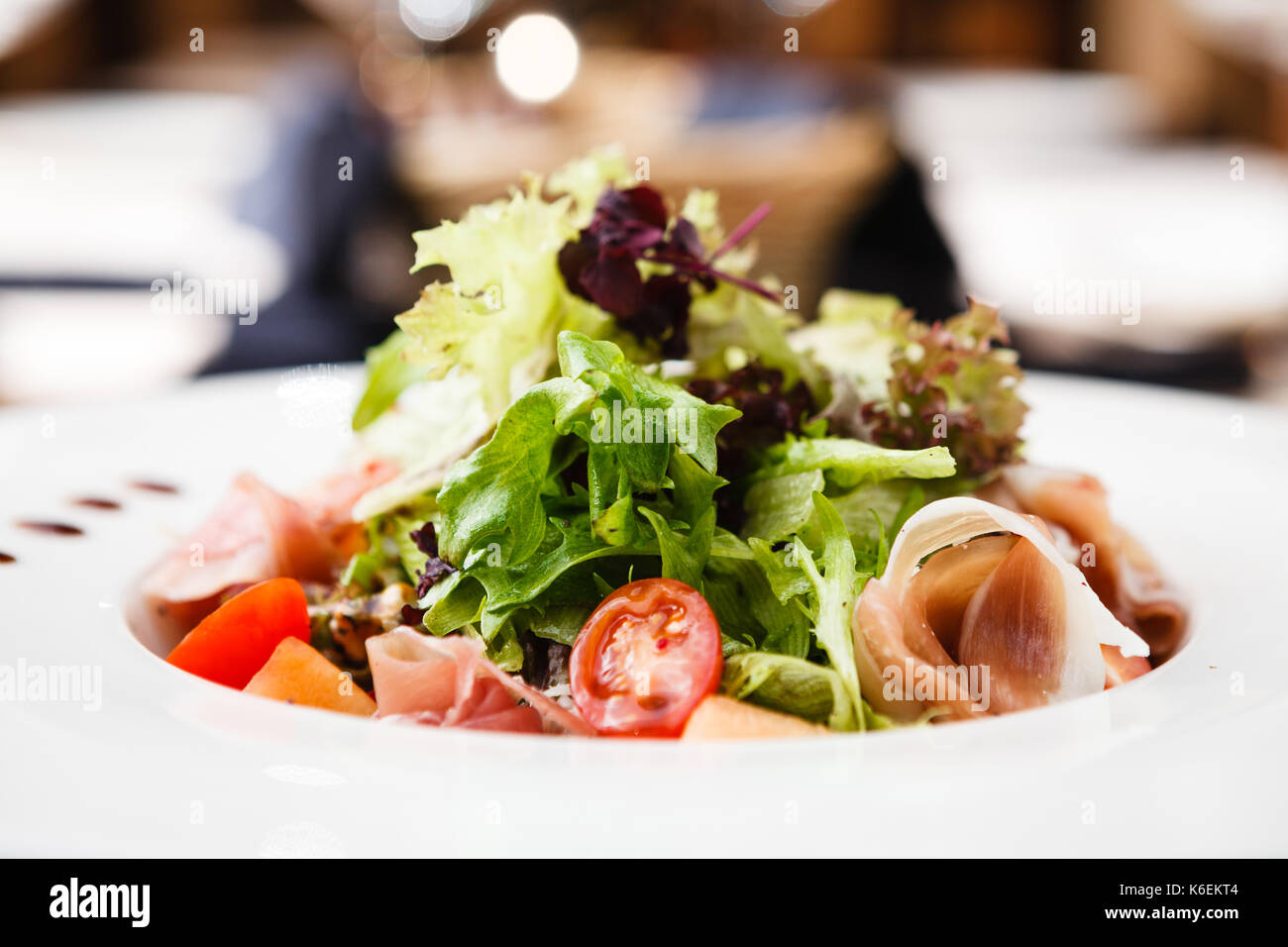 Salade verte au jambon Banque D'Images