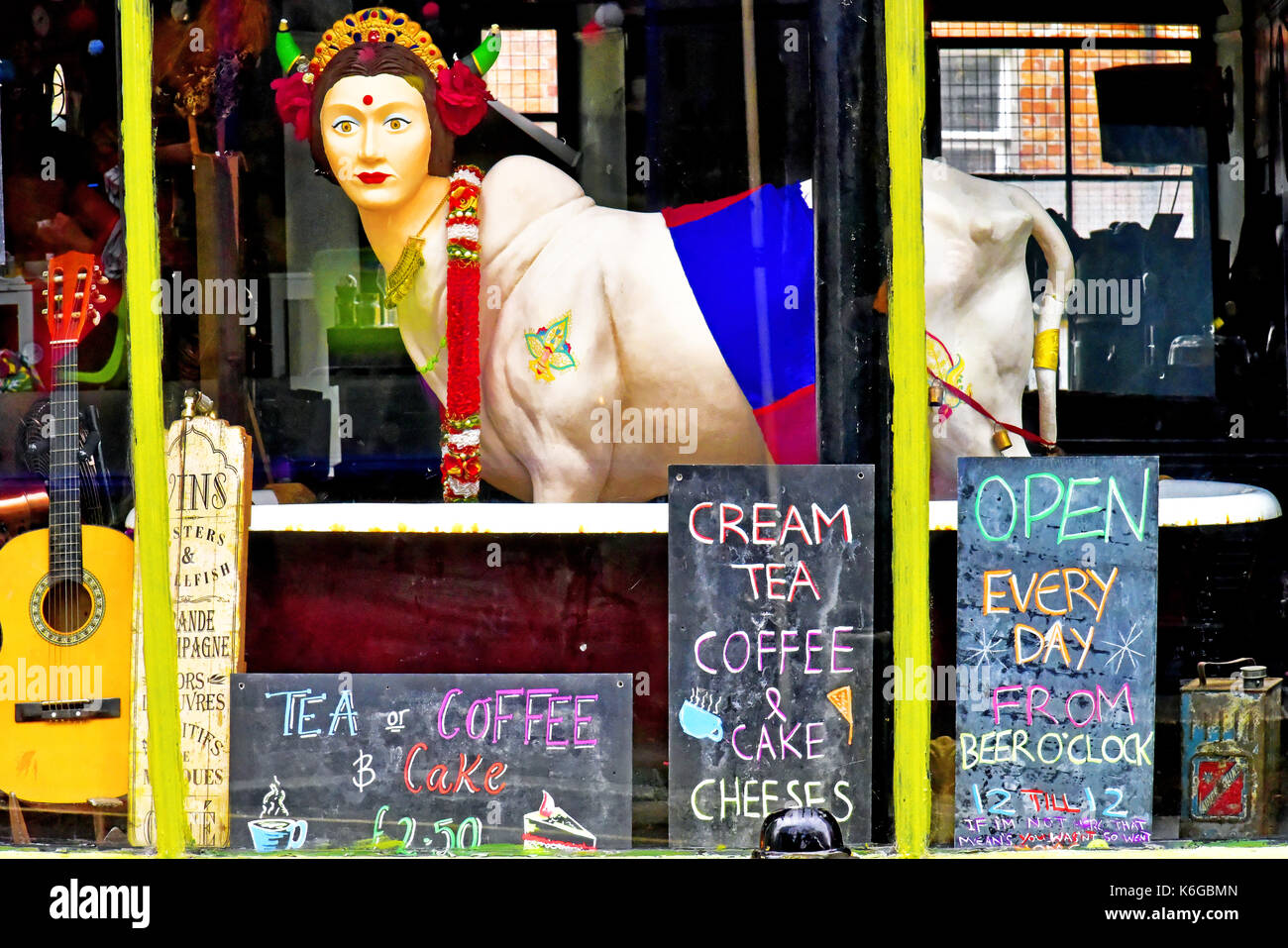 High street cornwall falmouth cornish cream teas Banque D'Images