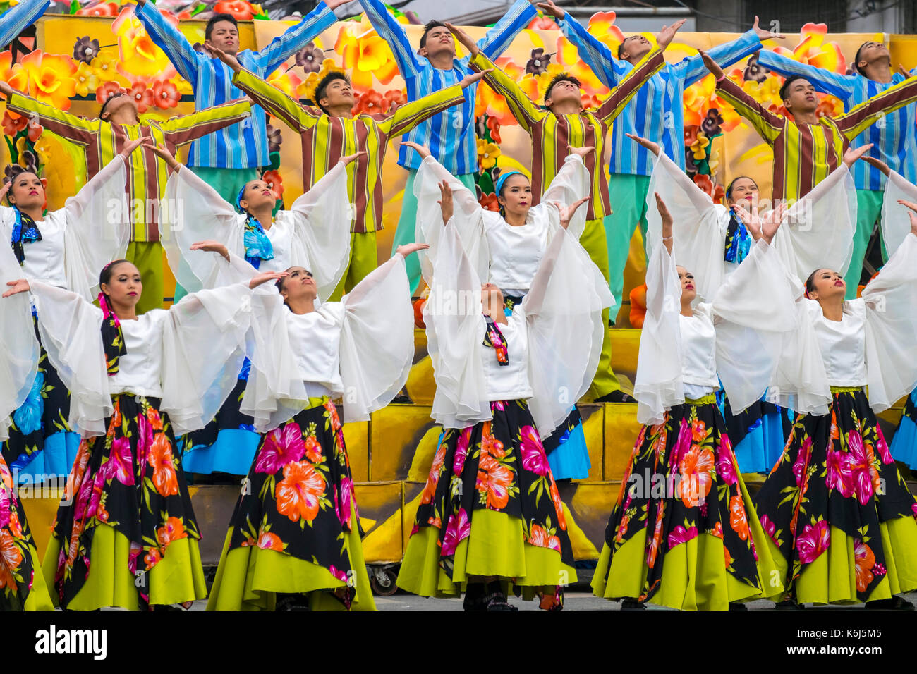 Les danseurs au festival dinagyang, Iloilo, philippines Banque D'Images