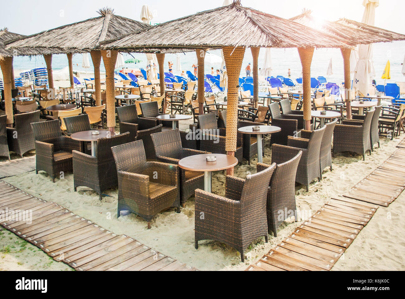 Leptokaria, Grèce - 17 juin 2014 : café sur la plage, leptokaria, Grèce Banque D'Images