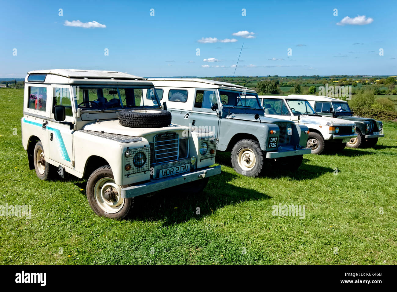 Une gamme de Land Rover Vintage & Classic au Westbury transport & Vintage Gathering 2017, Bratton, Wiltshire, Royaume-Uni. Banque D'Images