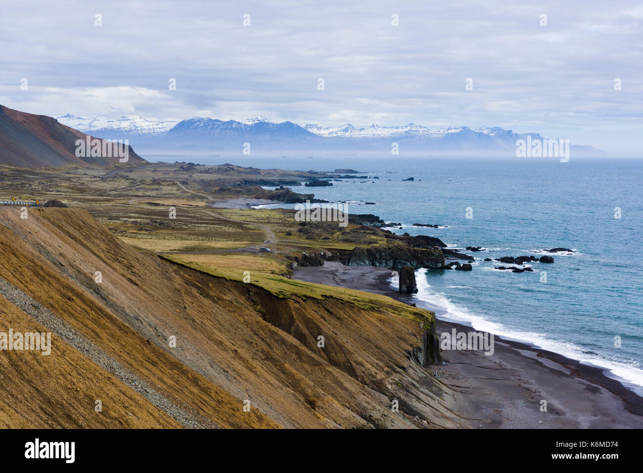 Scenic strech de côte le long de la rocade de l'Islande entre Höfn et Djúpivogur Banque D'Images