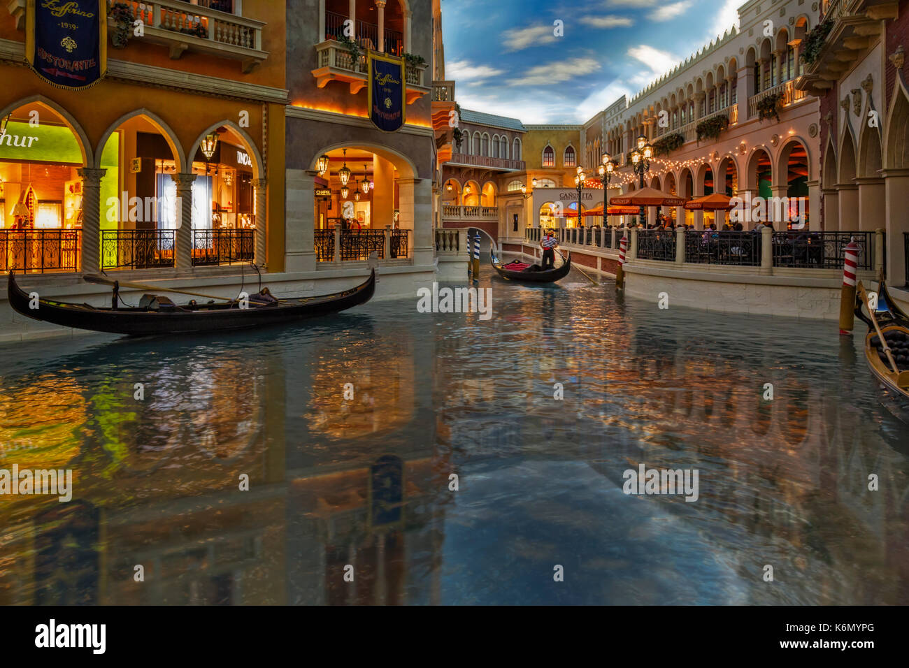 Le Venetian Las Vegas gondoles - vue de l'intérieur pour les gondoles au  Venetian Hotel and Casino à Las Vegas, Nevada Photo Stock - Alamy