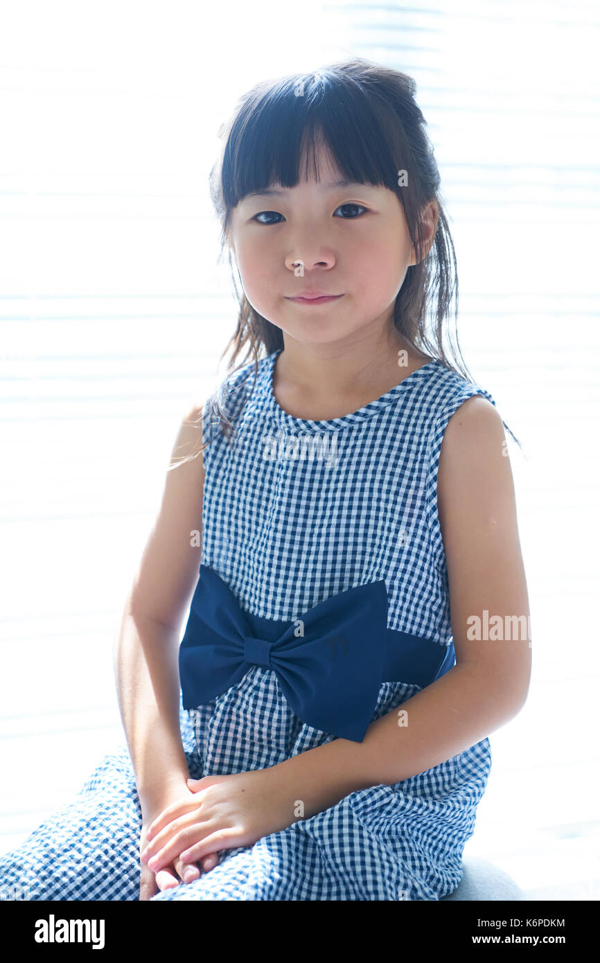 Portrait of young cute asian petite fille . Banque D'Images