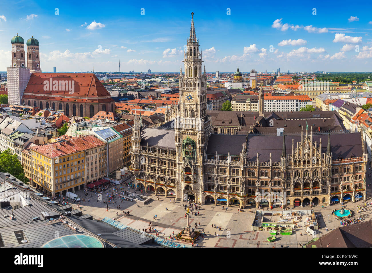 La ville de Munich au nouvel hôtel de ville de Marienplatz, Munich, Allemagne Banque D'Images