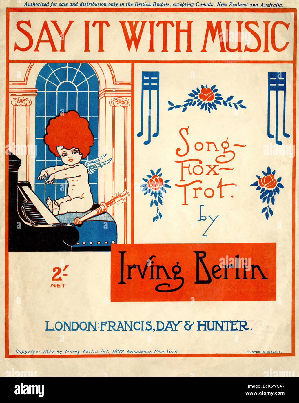 Dites-le avec la musique d'Irving Berlin. Publié à Londres, Francis, jour et Hunter, 1921.Irving Berlin Inc. Angel playing piano Banque D'Images