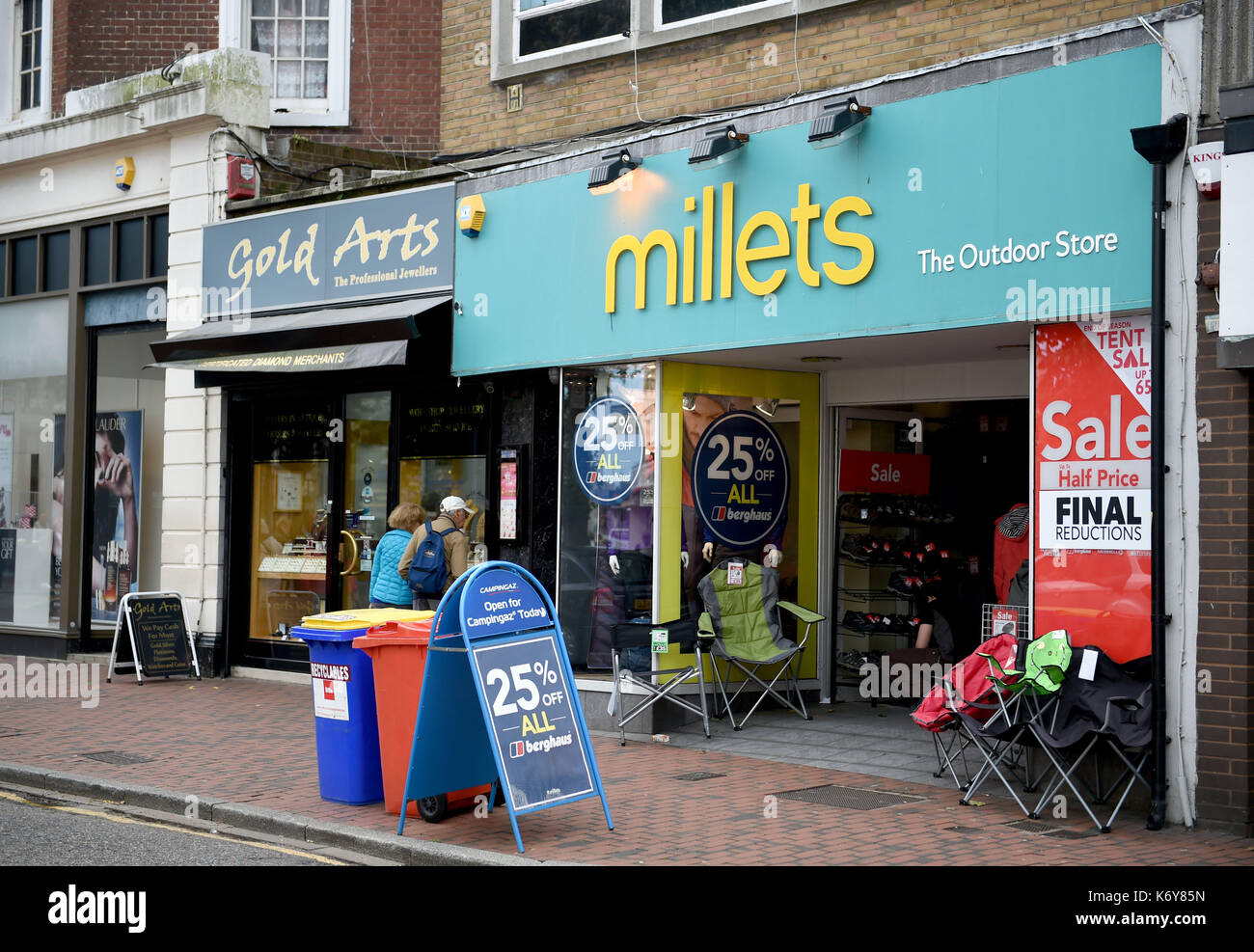 Eastbourne uk - Millet Outdoor store photographie prise par Simon dack Banque D'Images