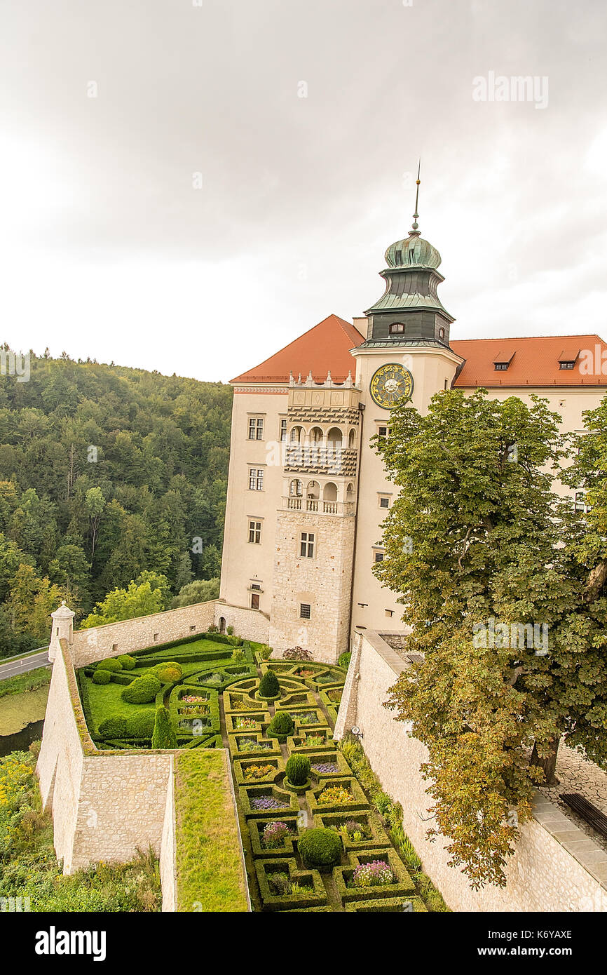 Château de pieskowa skala (parc national ojcow, Pologne) Banque D'Images