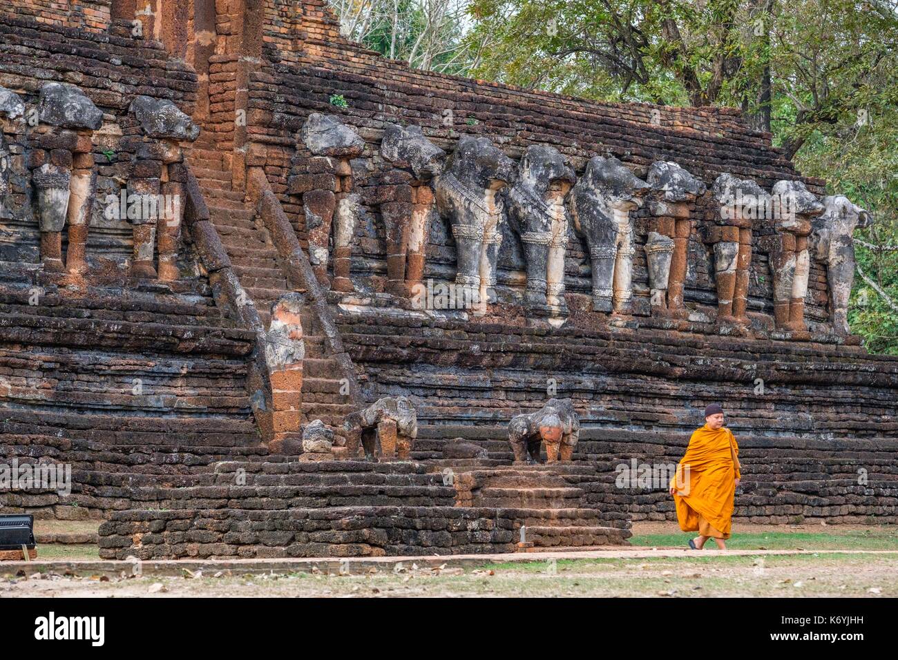 La Thaïlande, Surat Thani province Kamphaeng Phet, Parc historique, inscrite au Patrimoine Mondial de l'UNESCO, Wat Chang Rob Banque D'Images