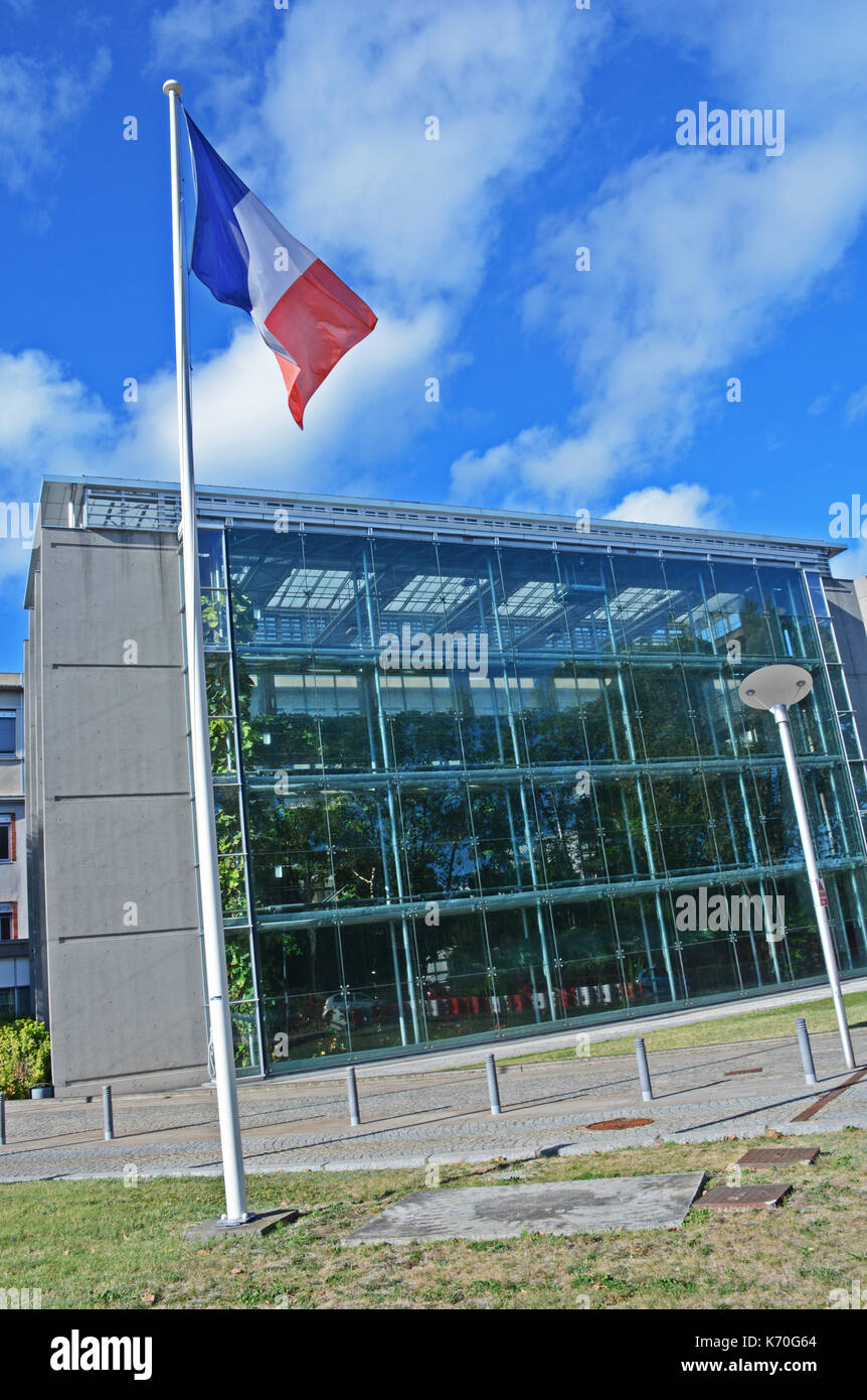 Bâtiment du siège de Michelin, Clermont-Ferrand, Auvergne, Massif-Central, France Banque D'Images