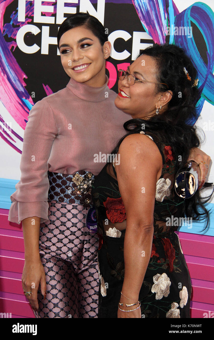 Vanessa hudgens mother gina guangco Banque d’image et photos - Alamy