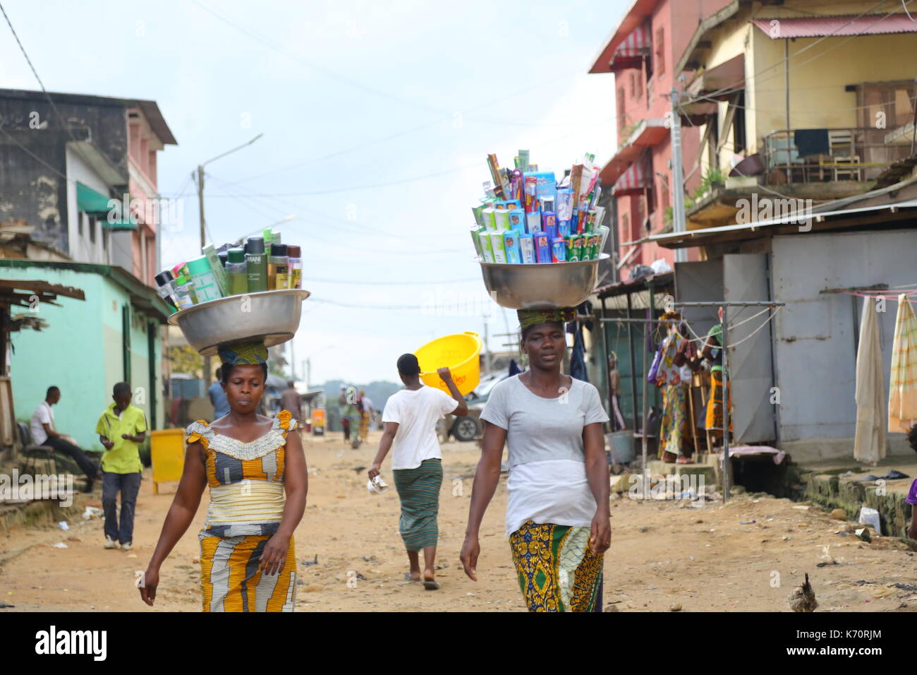 La communauté migrante d'Abidjan du Mali et du Burkina Faso Banque D'Images