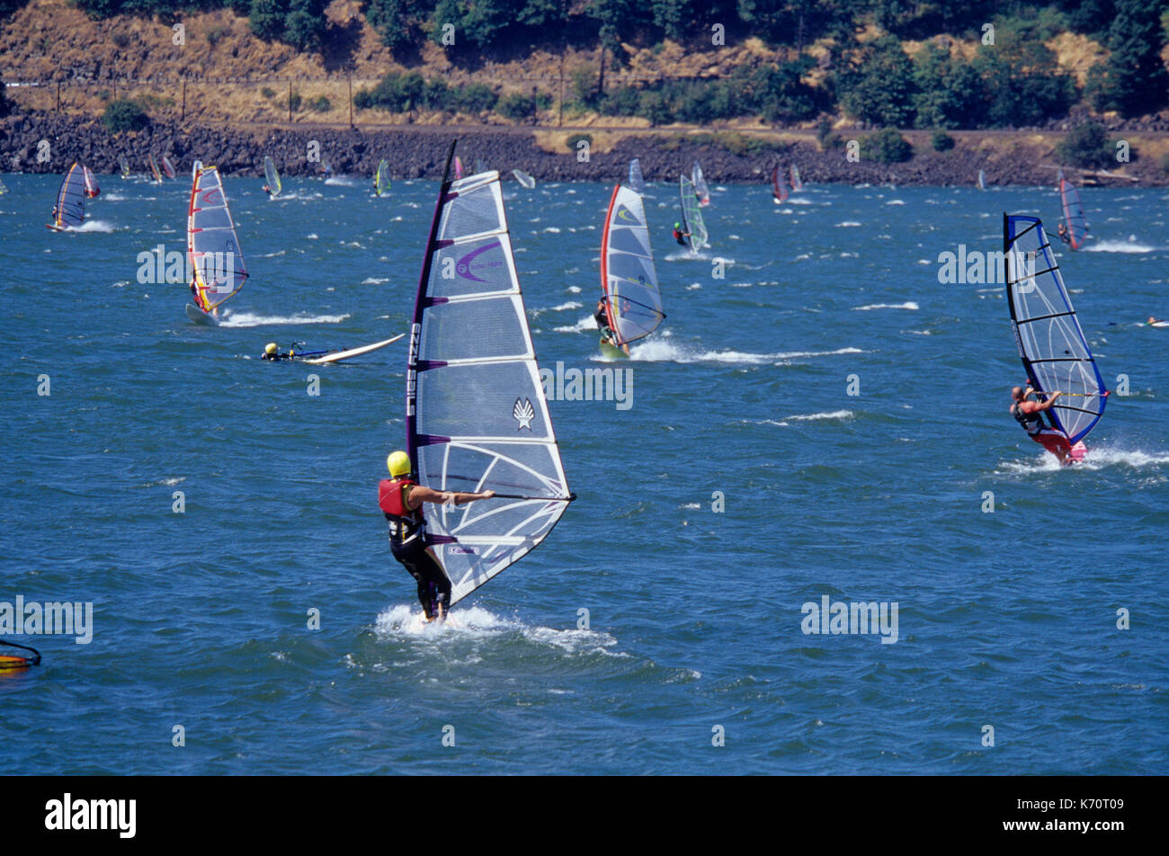 Planche à voile, Hood River, Columbia River Gorge National Scenic Area, New  York Photo Stock - Alamy