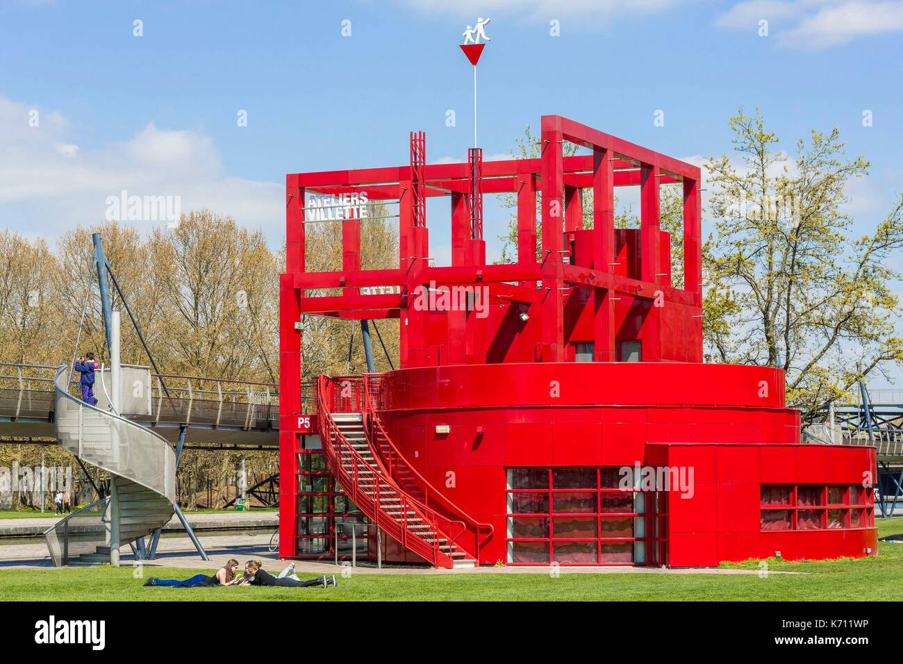 France, Paris, quartier Pont de Flandre, Parc de la Villette conçu par Bernard Tschumi, Folie Banque D'Images